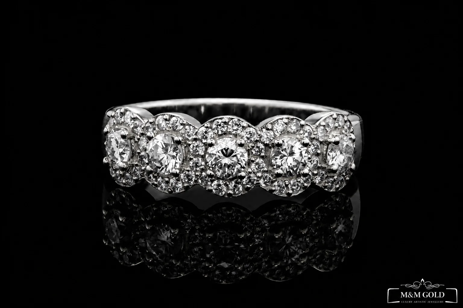 "HaloBand™" Halo Ring in white gold, photo 4
