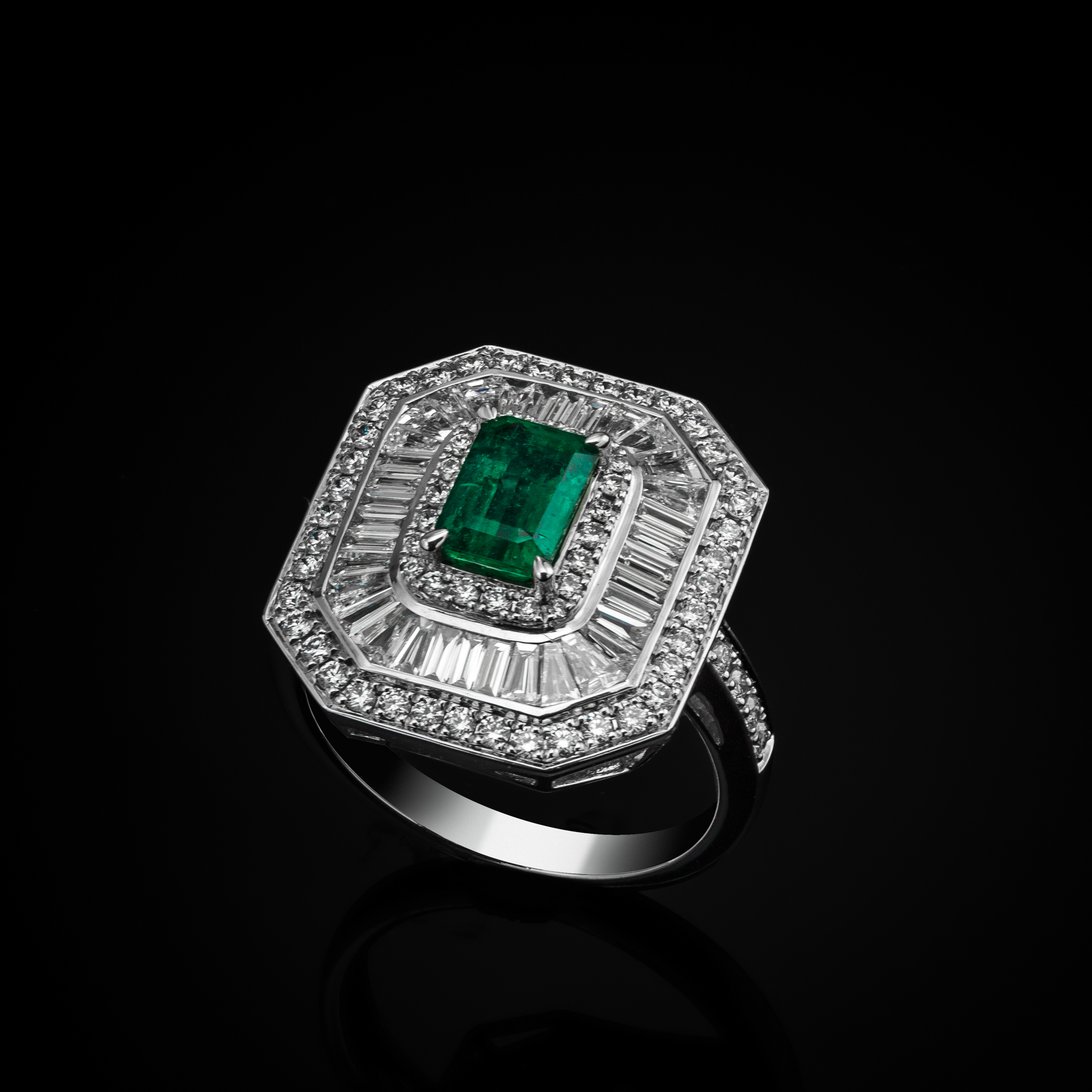 "EmeraldPrestige™" Ring – White gold 18k