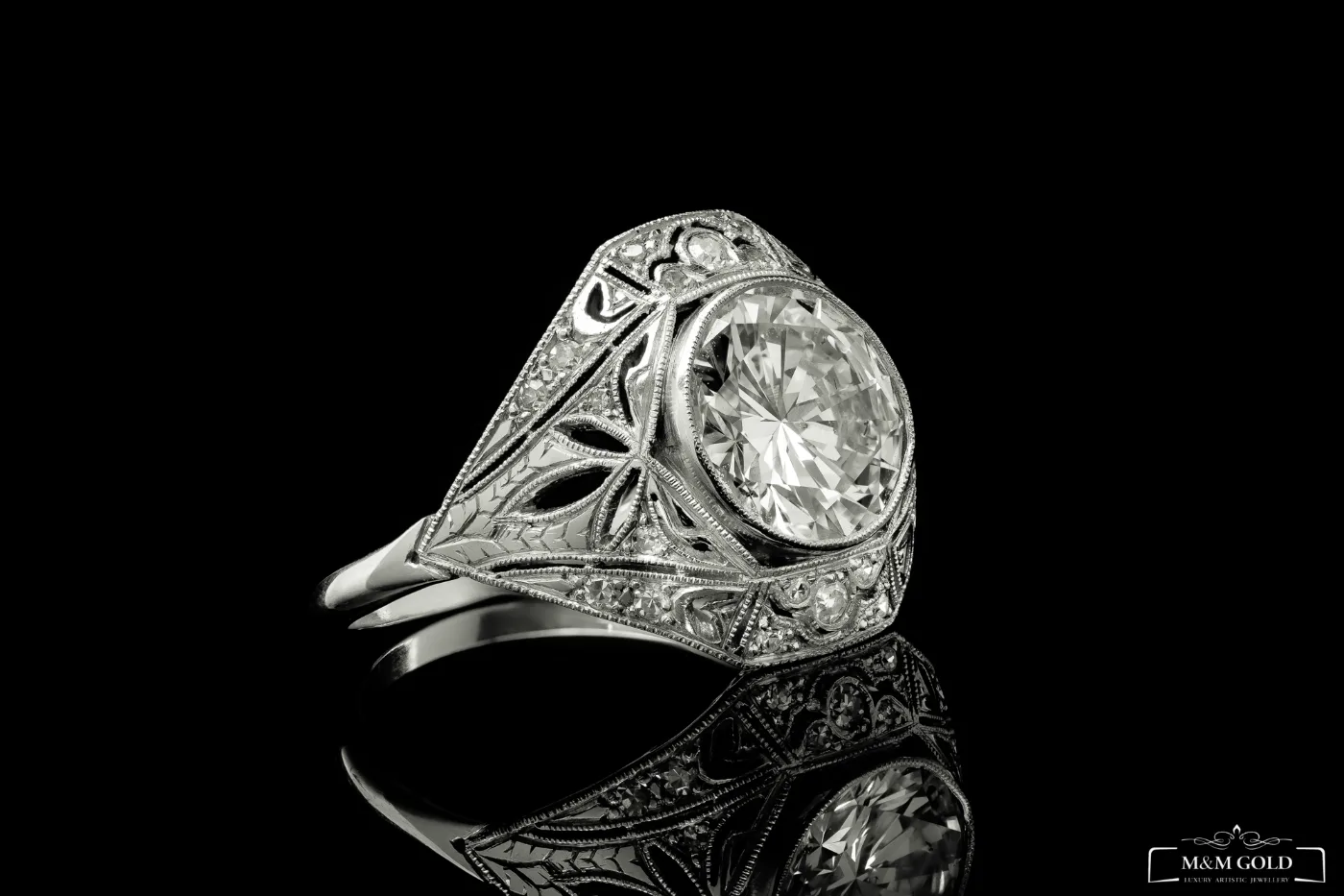 "Enduring Treasures™" Ring in platinum, photo 6
