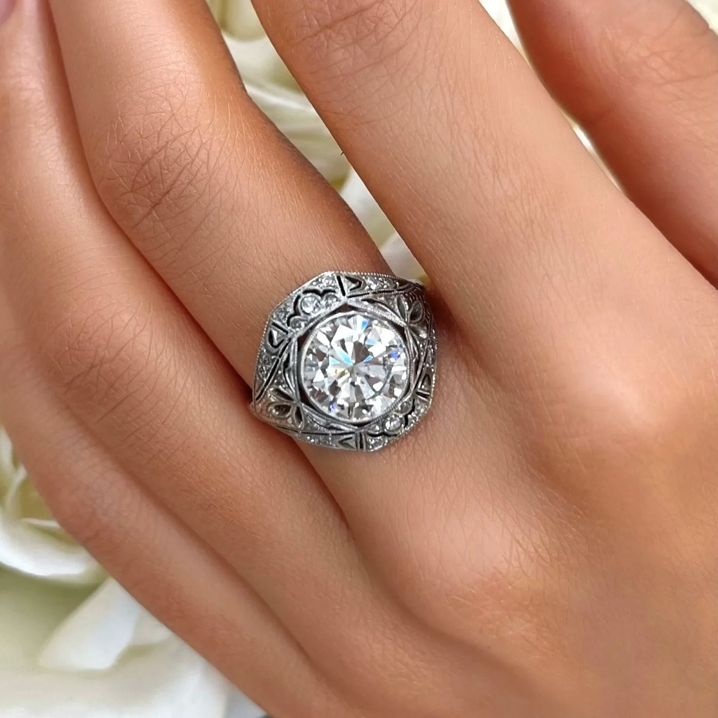 "Enduring Treasures™" Ring in platinum, photo 7