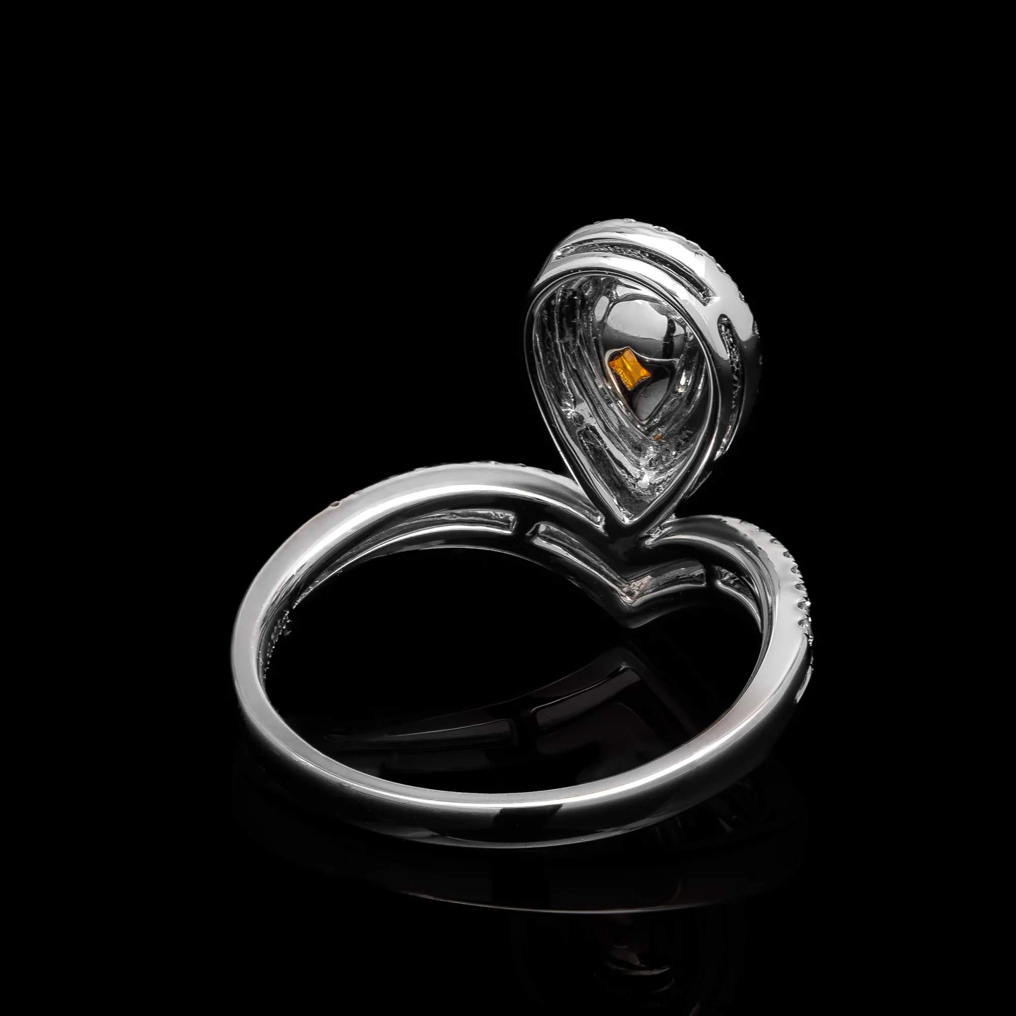 FancyYellow Pear Ring in white gold 18k, photo 5