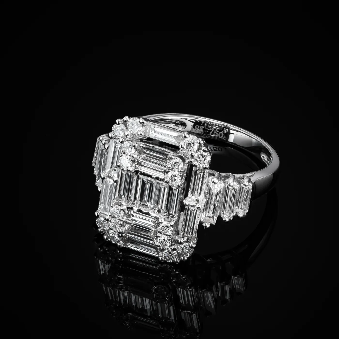 "InvisibleIMPERIAL™" Ring in 18k white gold, photo 3