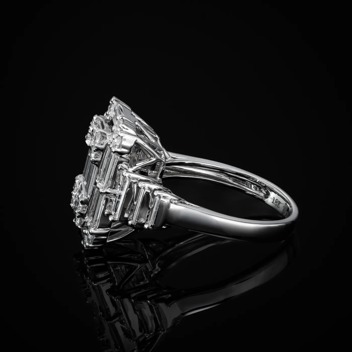 "InvisibleIMPERIAL™" Ring in 18k white gold, photo 4