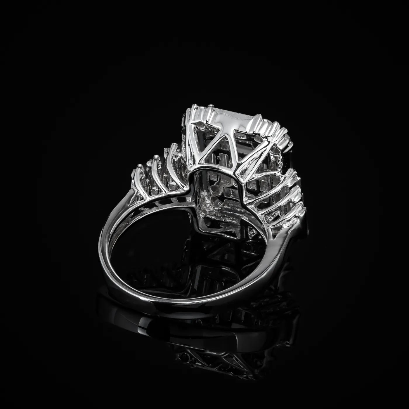 "InvisibleIMPERIAL™" Ring in 18k white gold, photo 5