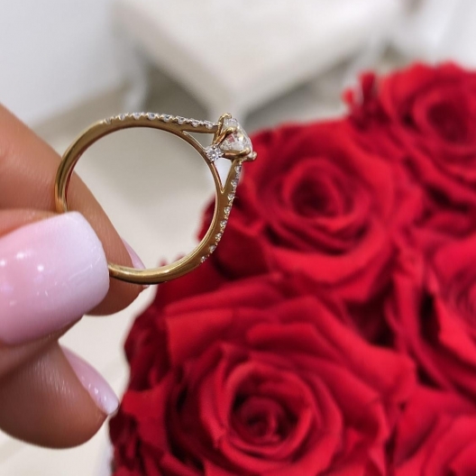 "MyLaurent™" Engagement Ring in yellow gold, photo 5