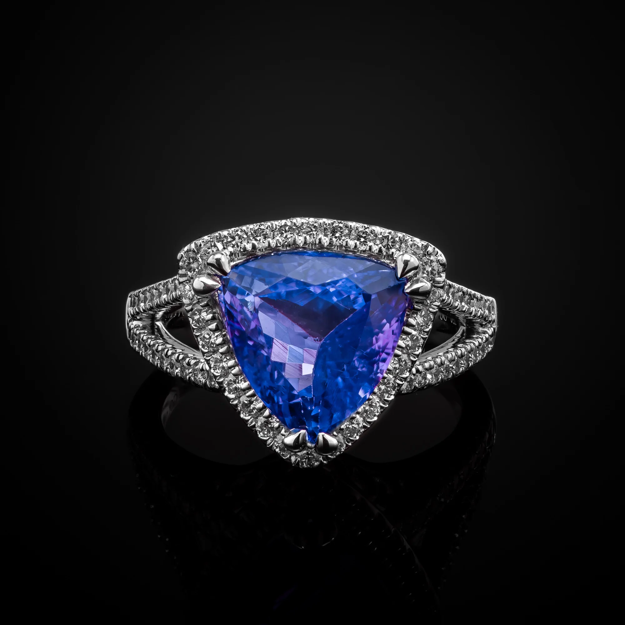 "RoyalTanzanite™" Ring in white gold 18k, photo 3
