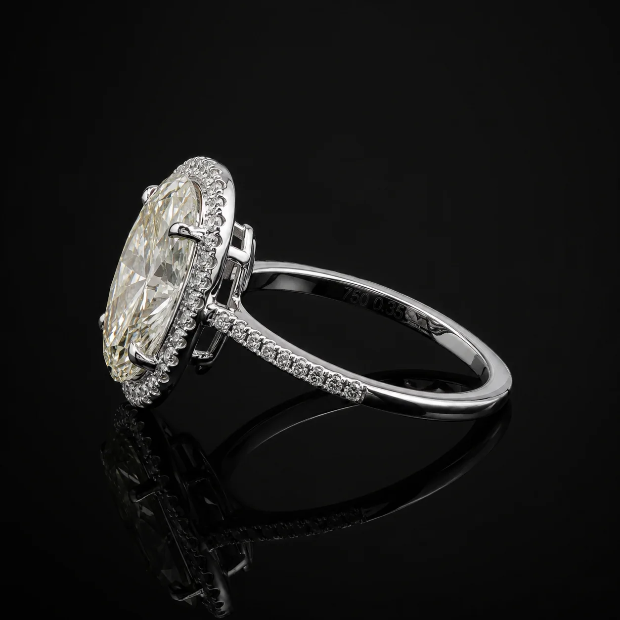 Sunburst 2.07ct Ring in 18k white gold, photo 3