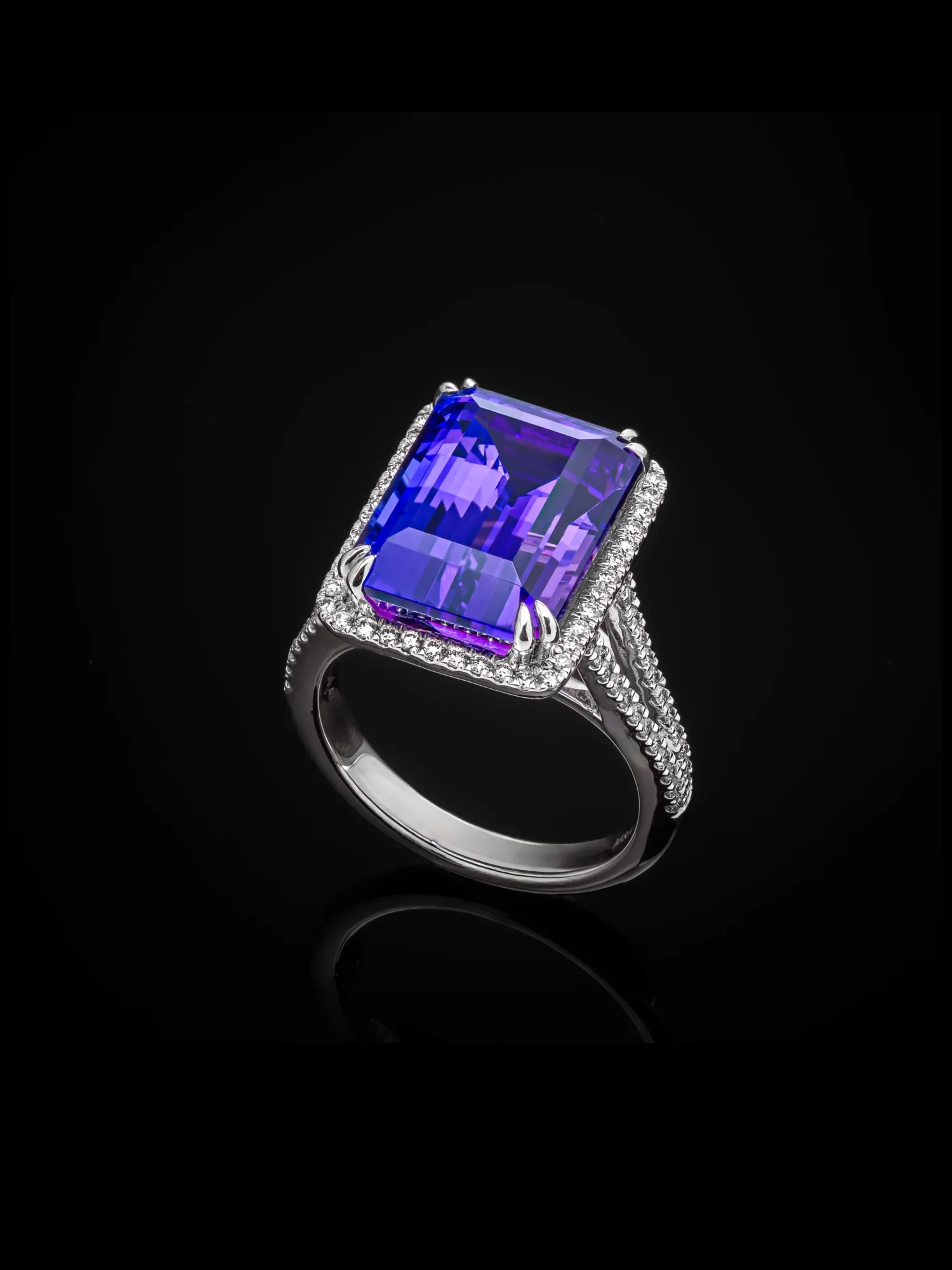 TanzaniteCrown™ Ring in white gold, product view