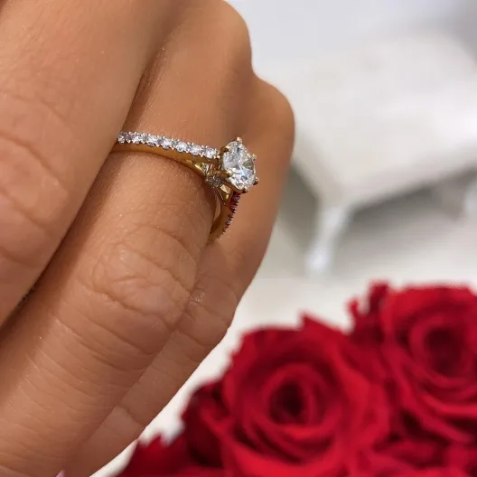 "MyLaurent™" Engagement Ring in yellow gold 18k, photo 7