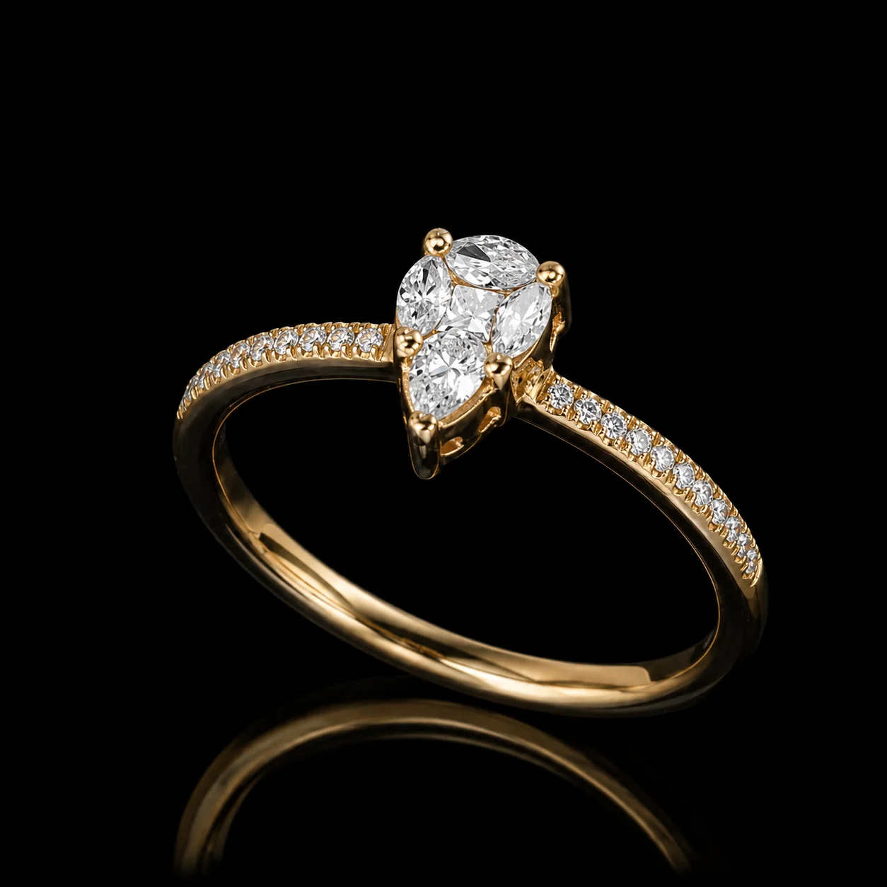 "PearShapeOne™" Engagement Ring – Yellow gold
