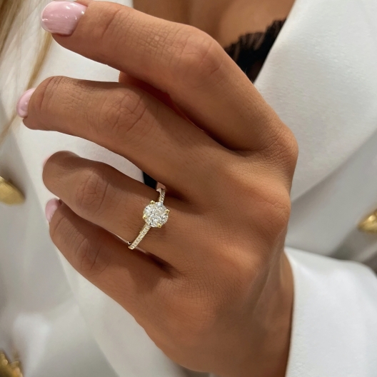 Solitaire™ Engagement Ring in yellow gold 18k, photo 2