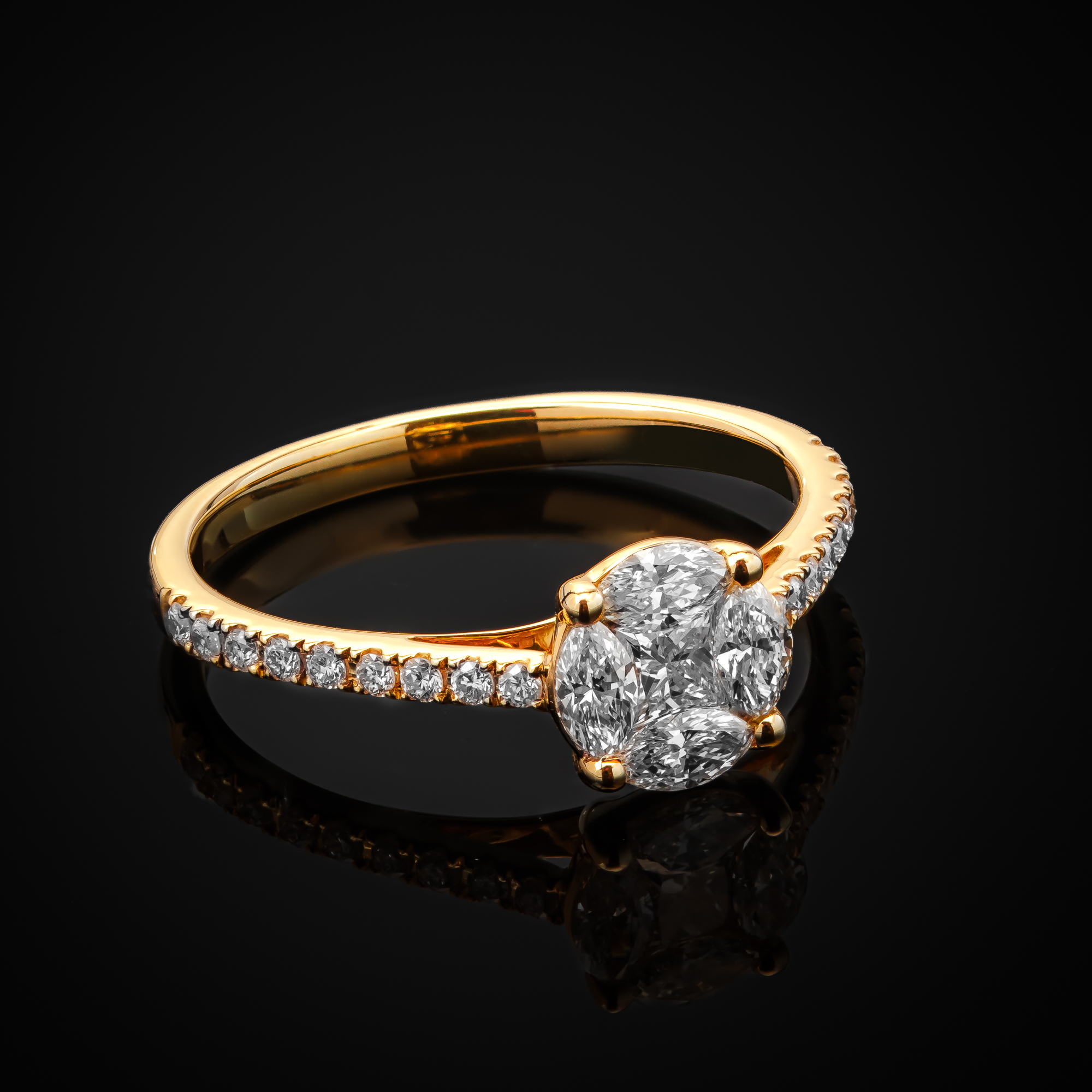 Solitaire™ Engagement Ring in yellow gold 18k, photo 4