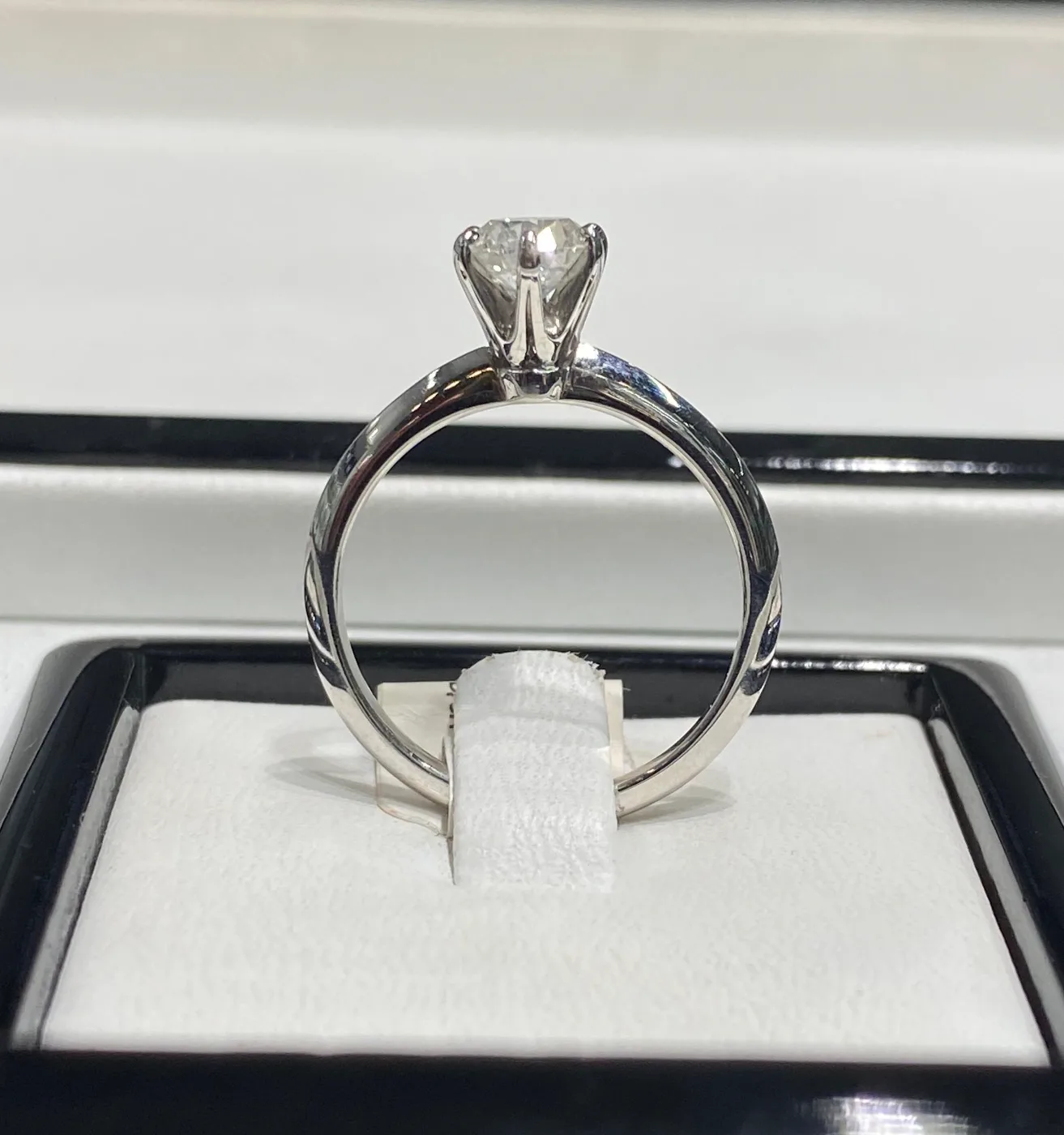 Engagement Ring "TheTiffany™" in white gold, photo 5