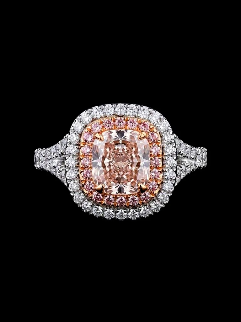 Pierścionek "NaturalFancyPink ™" z naturalnie różowym diamentem