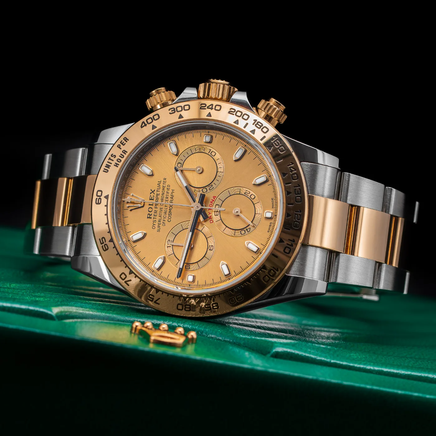 Rolex Cosmograph Daytona 116503 Champagne Dial