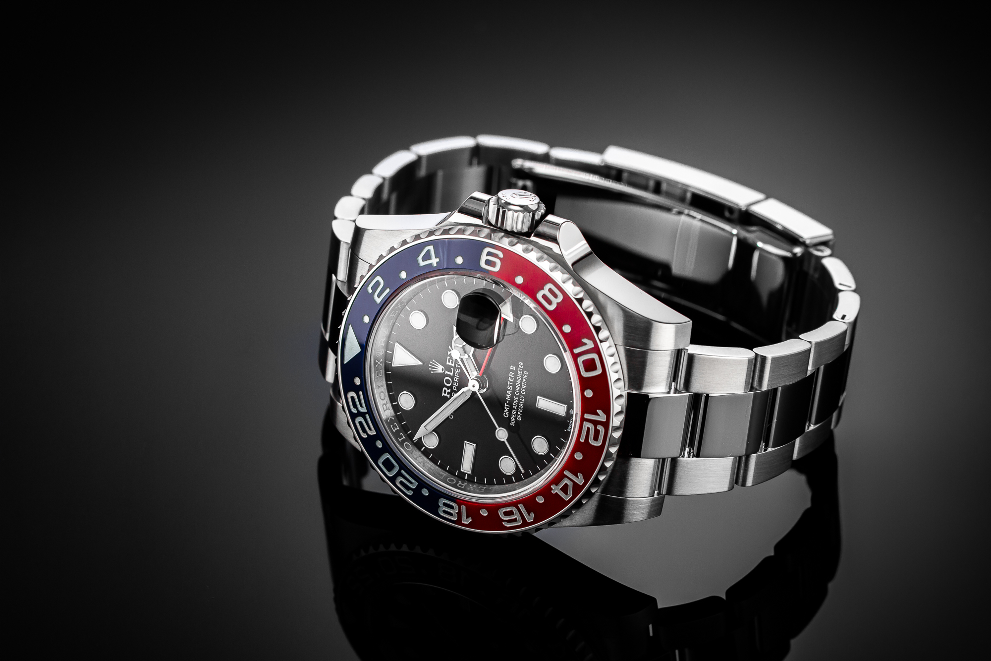 ROLEX GMT MASTER II Pepsi on Oyster discontinued 126710BLRO, photo 2