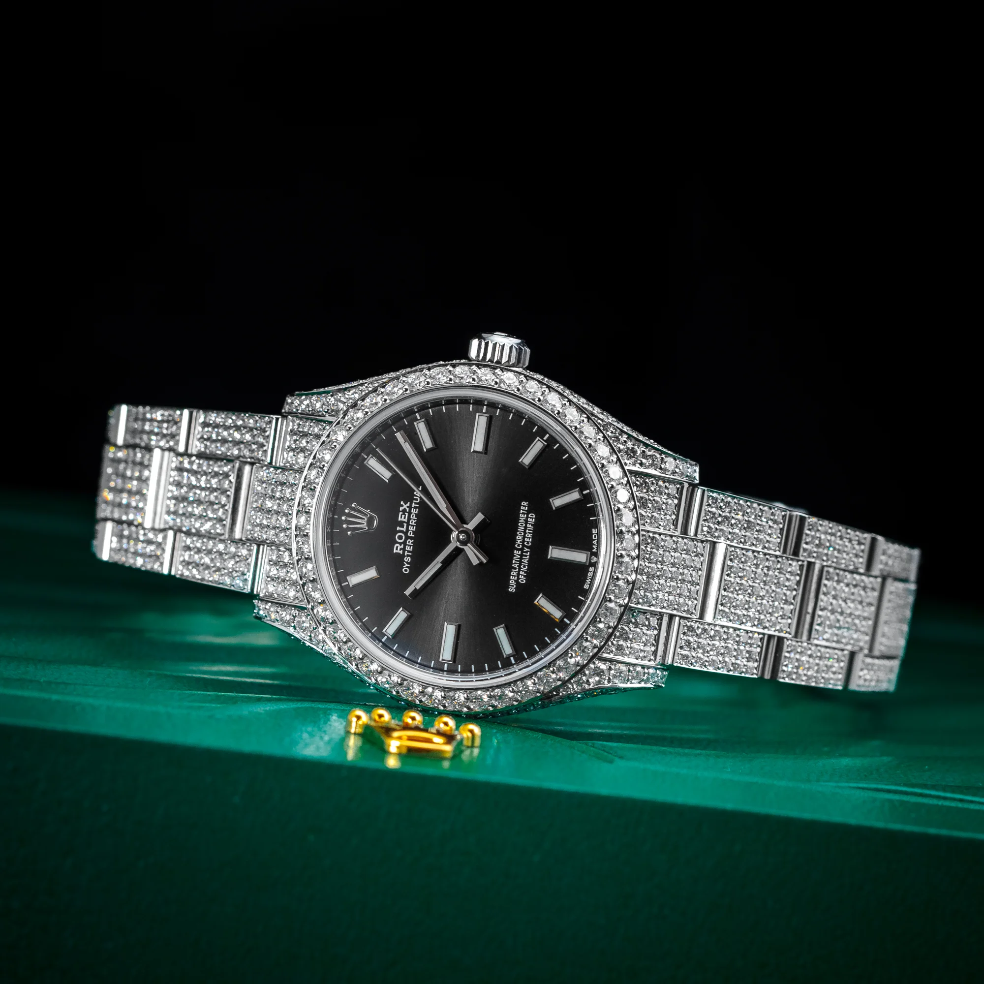 Rolex Oyster Perpetual 31 „Full Iced”