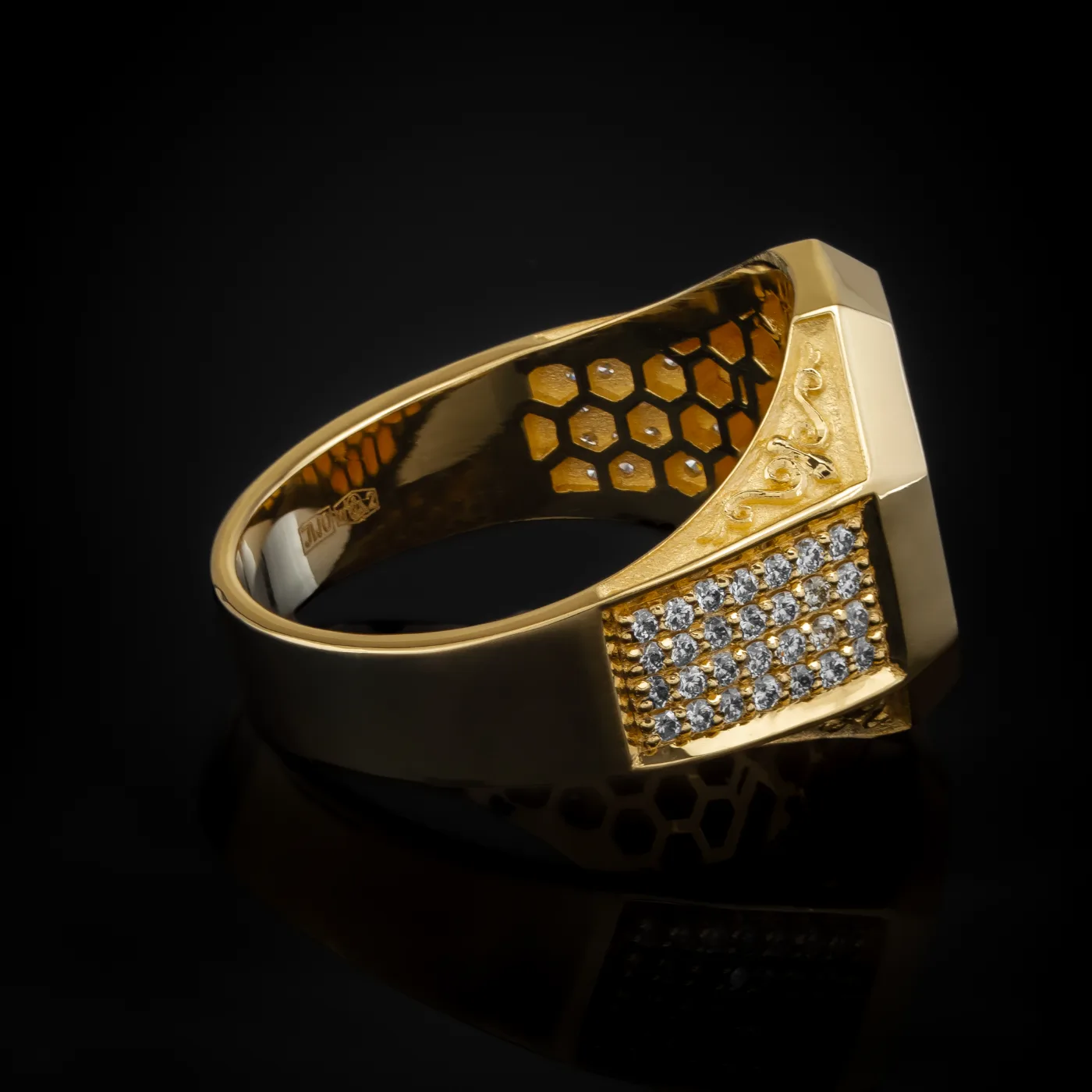 Bitcoin Signet Ring in yellow gold 18k, photo 6