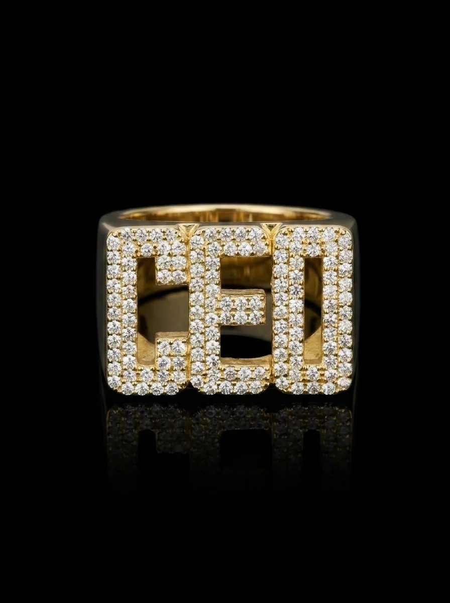Signet Ring „CEO™” in yellow gold, product view