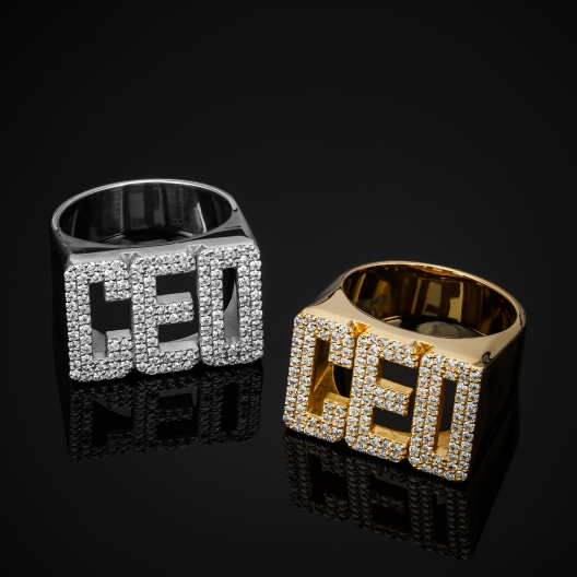 Signet Ring „CEO™” in yellow gold, photo 5