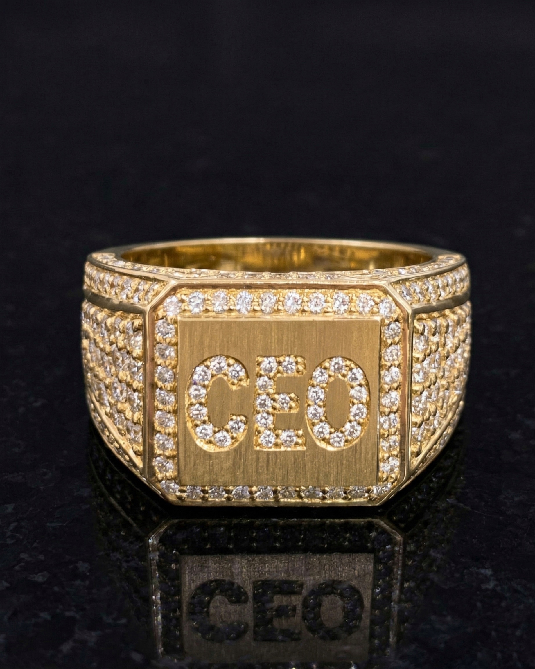 Signet "CEO™" in yellow gold, photo 3