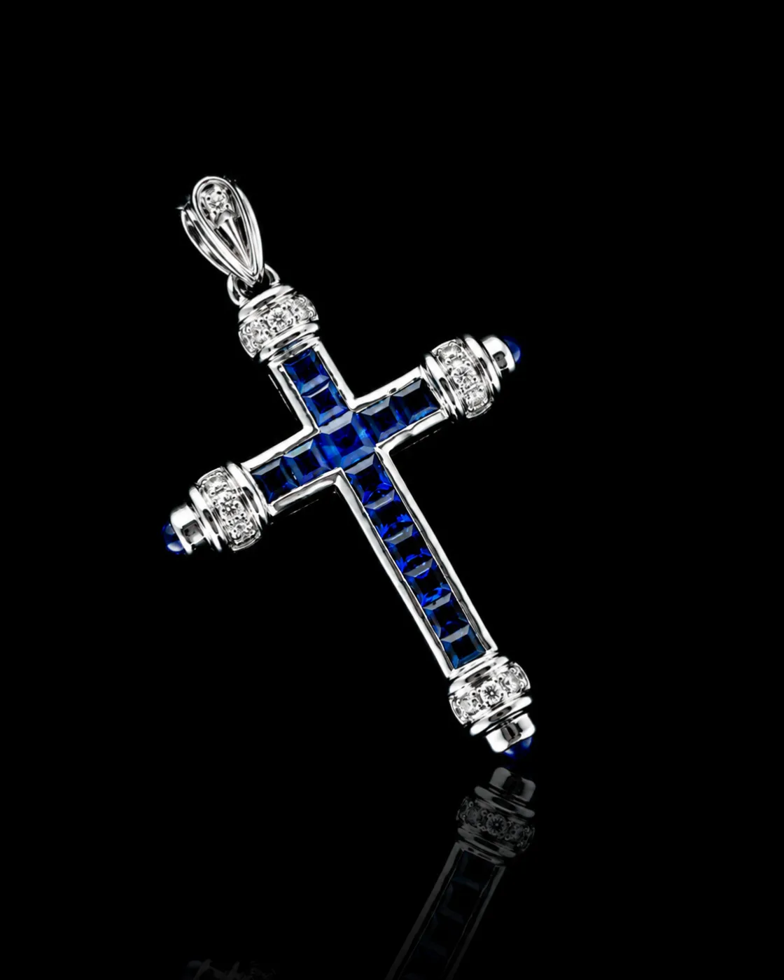 Cross Necklace with Diamonds "SapphireCross™" in white gold, photo 2